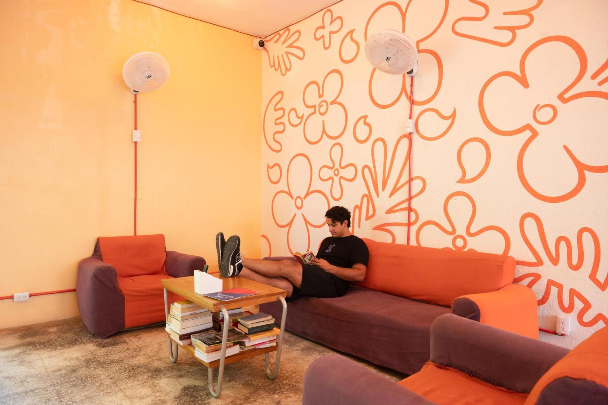 פלורס Macarena Hostel מראה חיצוני תמונה